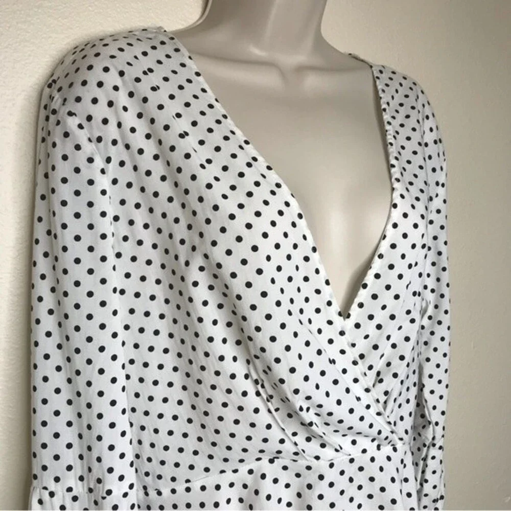 NWT Astr White Black Polka Dot Surplice Neck Gather Puff Long Sleeve Women Large